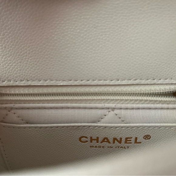 🩷🩷 NOT AVAILABLE BRAND NEW! GORGEOUS 24a WHITE CAVIAR FLAP BAG GHW - Picture 8 of 10